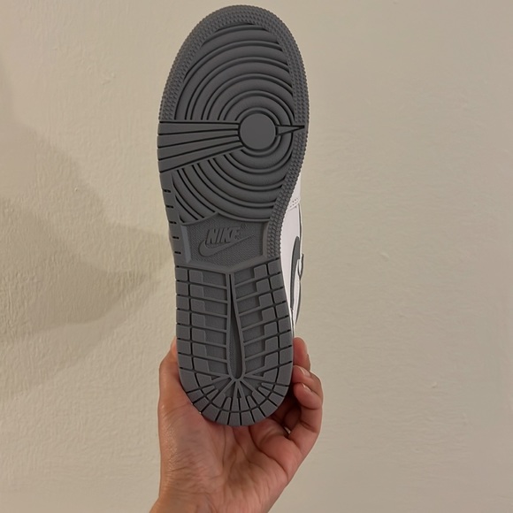 Air Jordan 1 Retro High OG - Picture 9 of 11